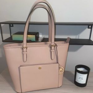 Brand new Michael Kors purse